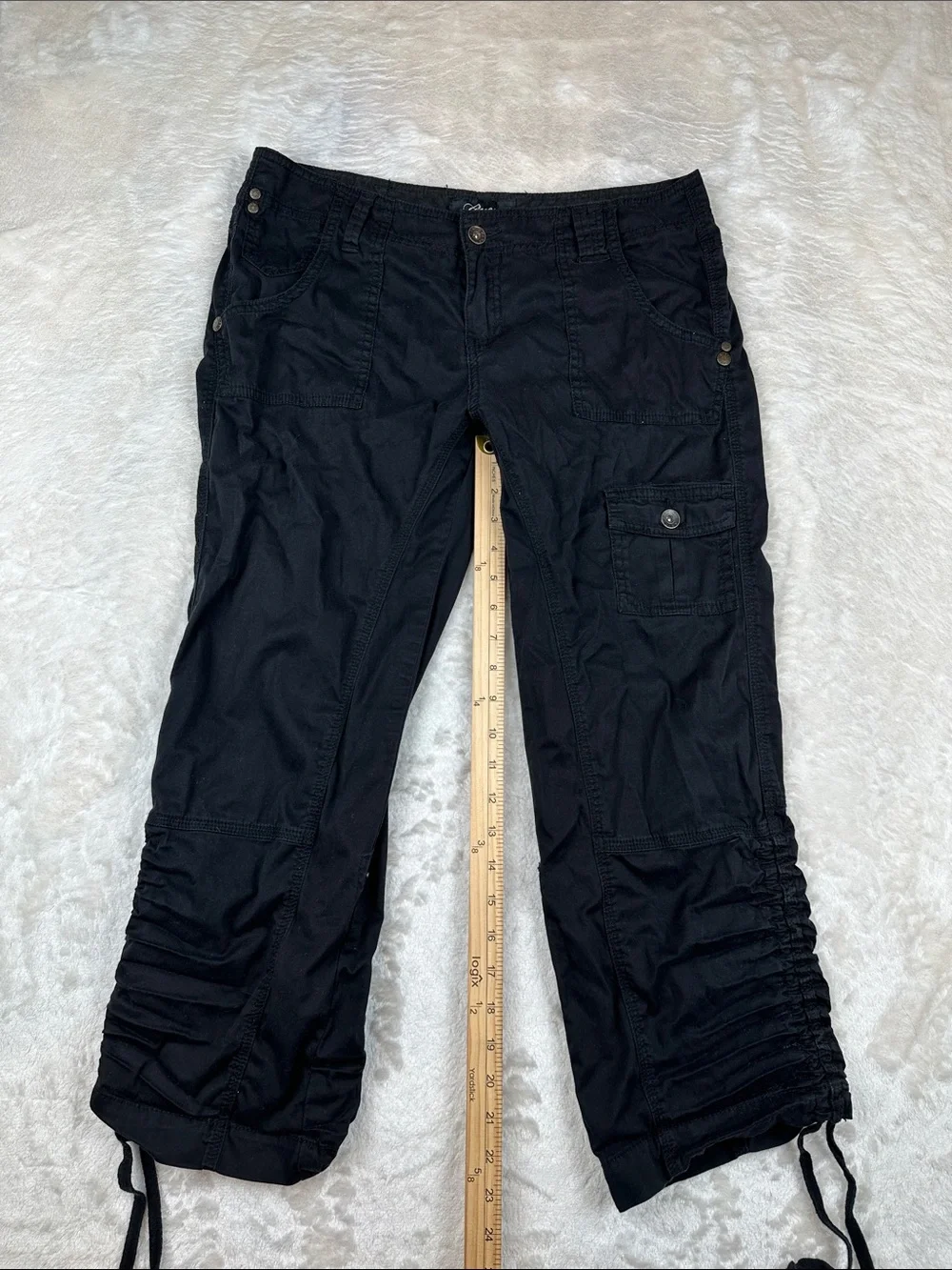 Guess Women’s Cargo Capri Pants Black Ruched Drawstring Hem Stretch Size 30